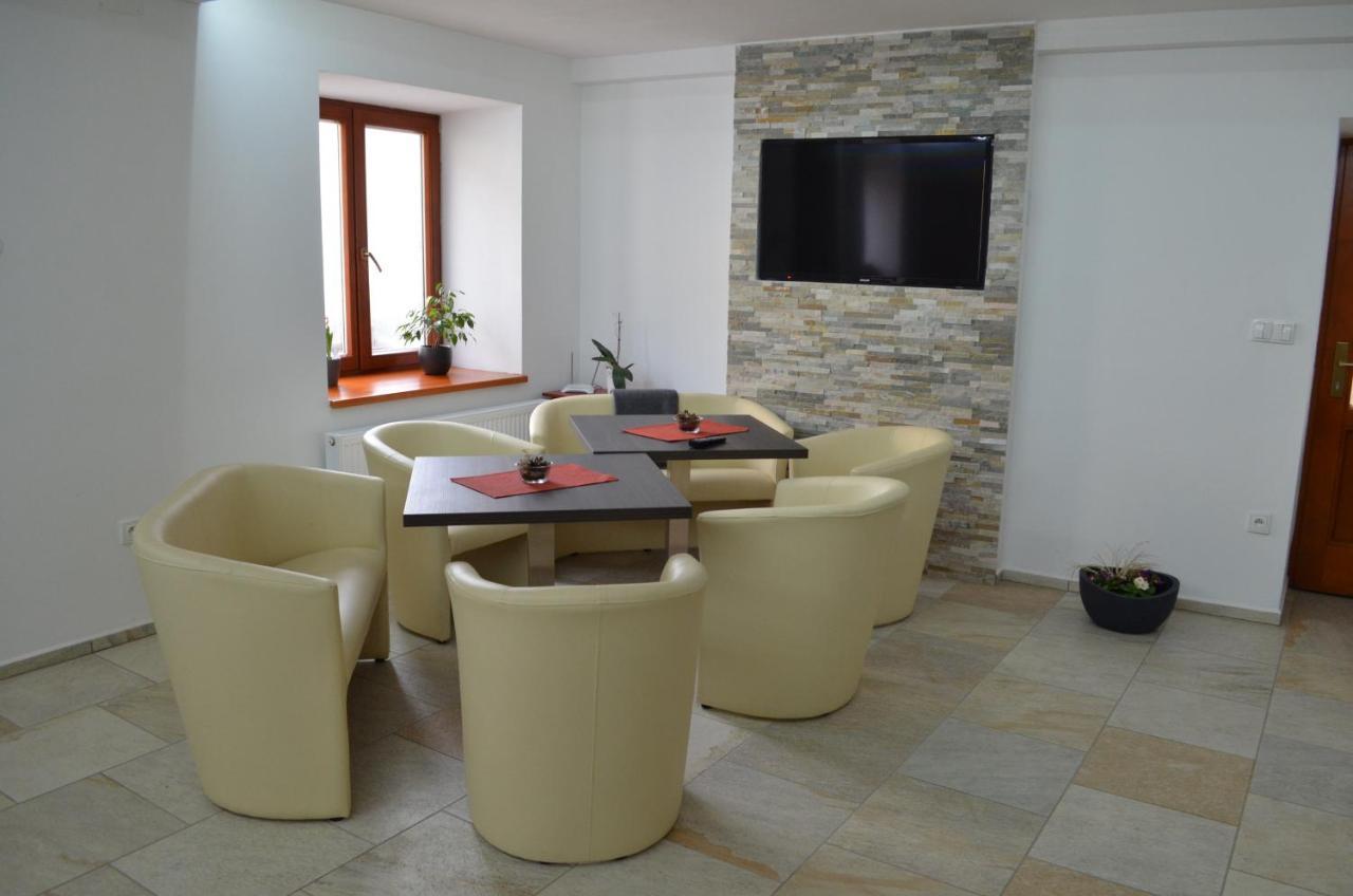 Apartmany Pod Namestim Telc Exterior photo